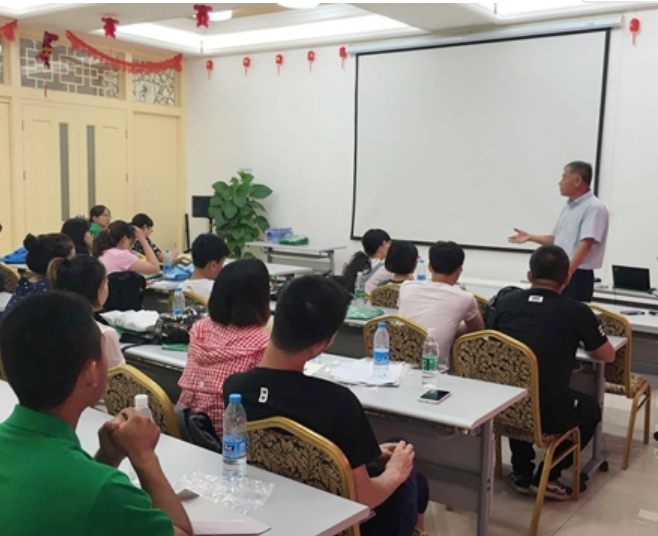 辽宁工学院“永利集团3044班”师生到永利集团3044有限公司参观学习