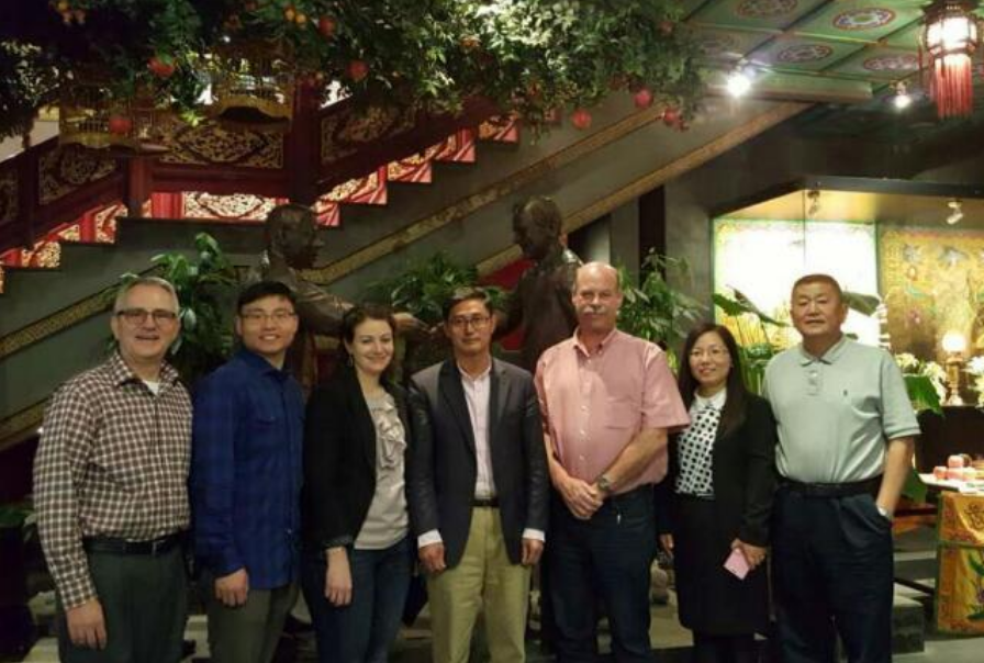 永利集团3044有限公司总裁杨飞在北京接见美国种贸协会代表团